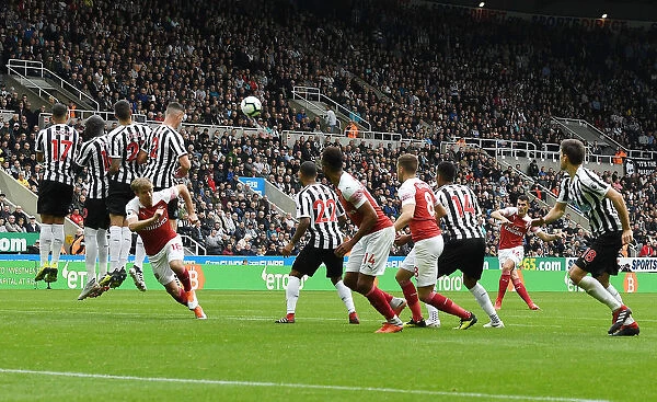 Granit Xhaka Scores Free Kick: Newcastle United vs. Arsenal FC, Premier League 2018-19