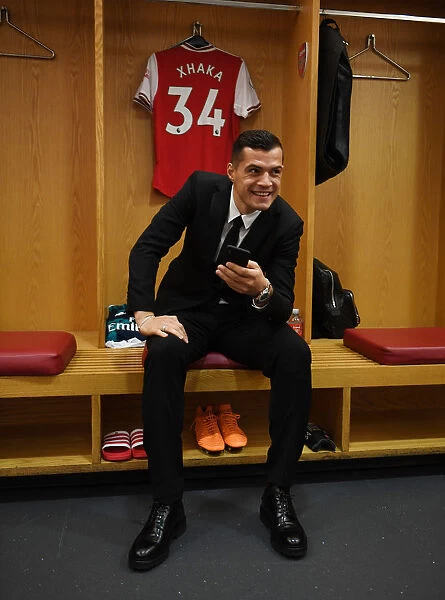 Granit Xhaka's Focus and Determination: Arsenal Changing Room Before Arsenal vs Crystal Palace (2019-20)
