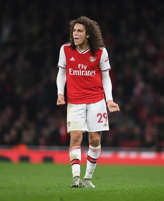 Framed Print : Guendouzi in Action: Arsenal vs. Southampton, Premier League 2019-20 Framed Print : Guendouzi in Action: Arsenal vs. Southampton, Premier League 2019-20