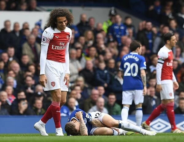 Guendouzi vs. Digne: A Battle of Will in the Premier League Clash between Everton and Arsenal
