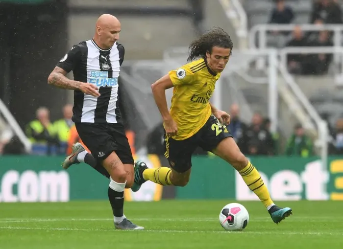Framed Print : Guendouzi vs Shelvey: Clash of the Midfield Titans - Newcastle United vs Arsenal FC, Premier League 2019-20 Framed Print : Guendouzi vs Shelvey: Clash of the Midfield Titans - Newcastle United vs Arsenal FC, Premier League 2019-20