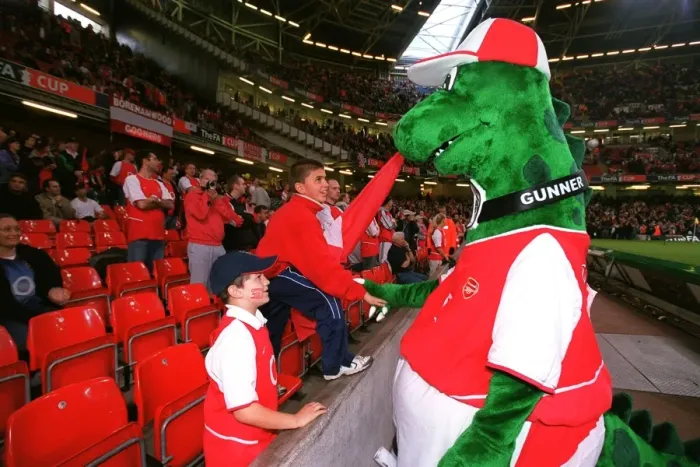 Framed Print : Gunner meets some young fans before the match. Arsenal 1: 0 Southampton. The F Framed Print : Gunner meets some young fans before the match. Arsenal 1: 0 Southampton. The F
