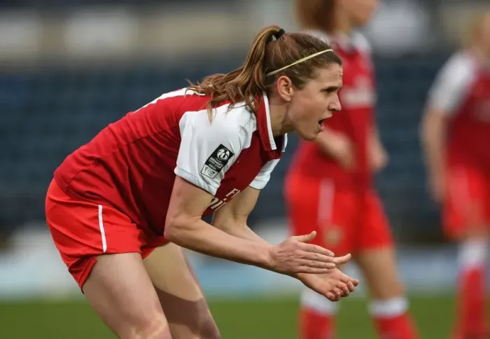 Framed Print : Heather O'Reilly in Action: Reading FC Women vs. Arsenal Ladies, WSL (Women's Super League)