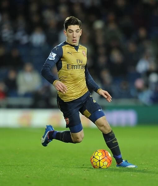 Hector Bellerin in Action: Arsenal vs. West Bromwich Albion, Premier League 2015-16