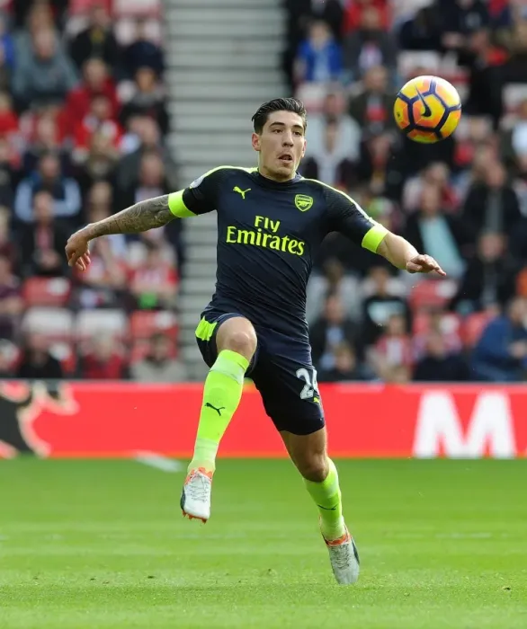 Framed Print : Hector Bellerin in Action: Arsenal vs. Sunderland, Premier League 2016-17 Framed Print : Hector Bellerin in Action: Arsenal vs. Sunderland, Premier League 2016-17
