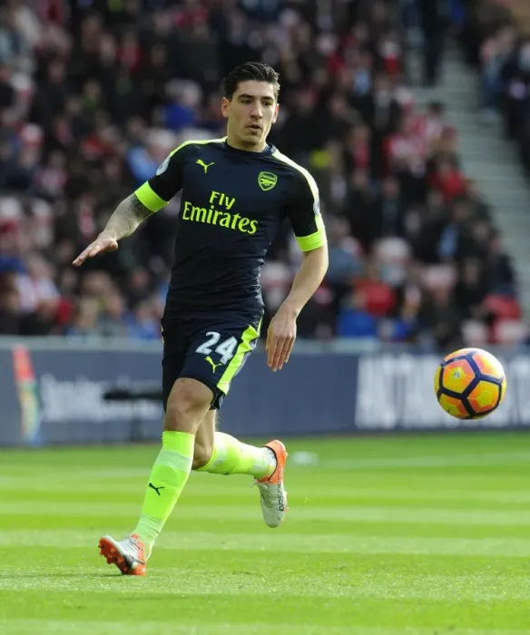 Framed Print : Hector Bellerin in Action: Arsenal vs. Sunderland, Premier League 2016-17 Framed Print : Hector Bellerin in Action: Arsenal vs. Sunderland, Premier League 2016-17