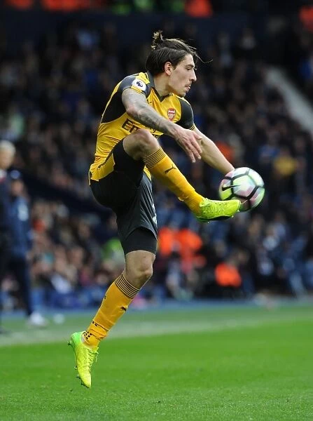Hector Bellerin in Action: Arsenal vs. West Bromwich Albion, Premier League 2016-17