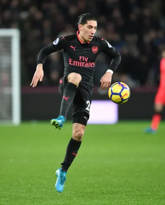 Framed Print : Hector Bellerin in Action: Arsenal vs. West Ham United, Premier League 2017-18