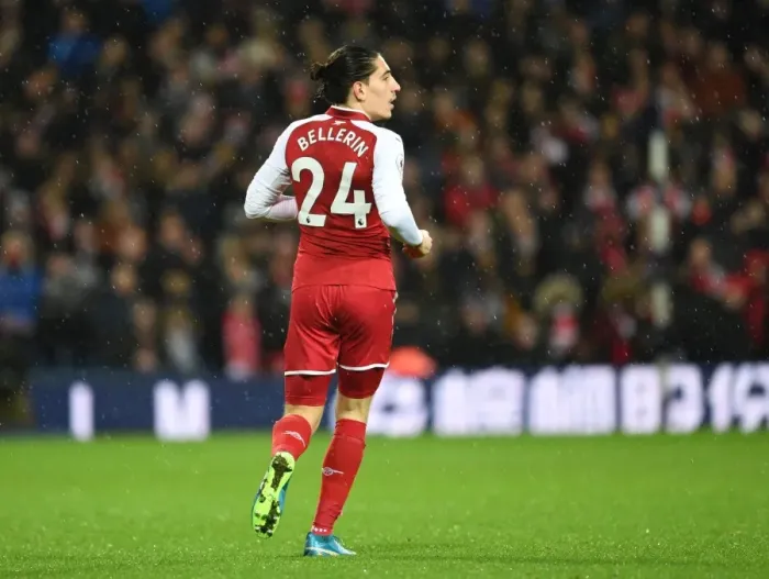 Framed Print : Hector Bellerin in Action: Arsenal vs. West Bromwich Albion (2017-18) Framed Print : Hector Bellerin in Action: Arsenal vs. West Bromwich Albion (2017-18)