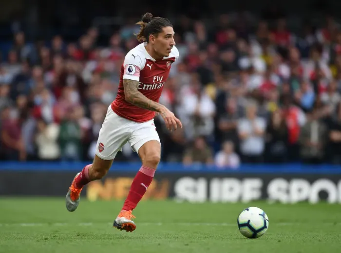 Framed Print : Hector Bellerin in Action: Arsenal vs. Chelsea (2018-19) Framed Print : Hector Bellerin in Action: Arsenal vs. Chelsea (2018-19)
