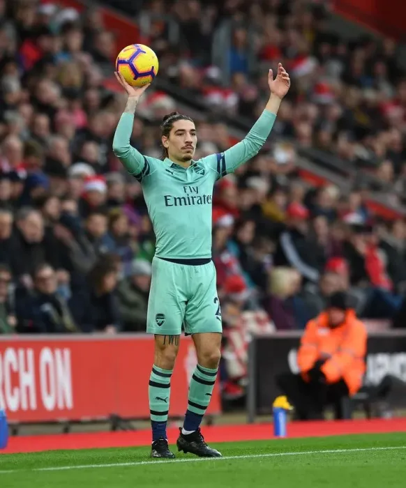 Framed Print : Hector Bellerin in Action: Arsenal vs. Southampton, Premier League 2018-19