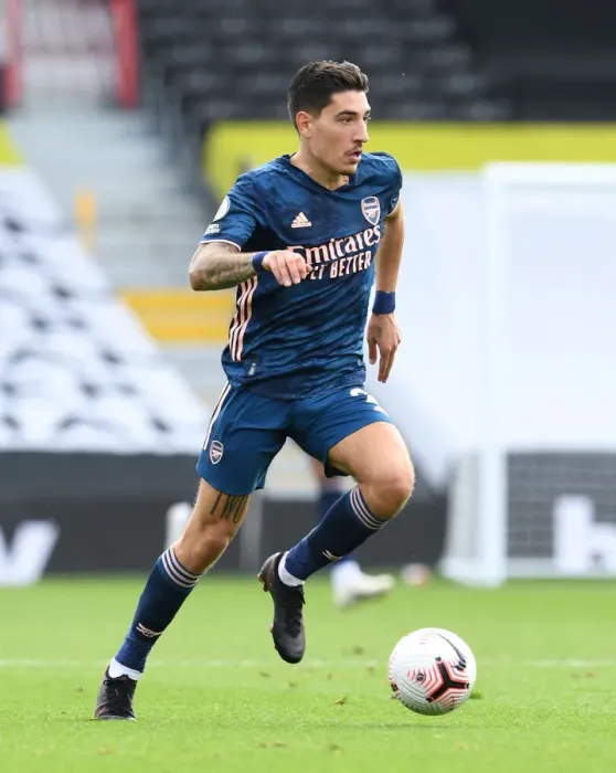 Framed Print : Hector Bellerin in Action: Arsenal vs. Fulham, Premier League 2020-21 Framed Print : Hector Bellerin in Action: Arsenal vs. Fulham, Premier League 2020-21