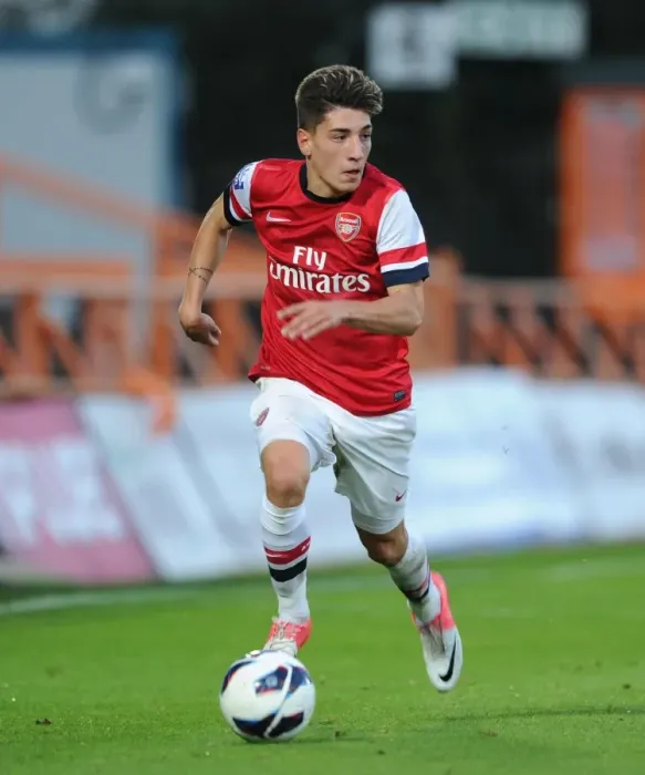 Framed Print : Hector Bellerin in Action: Arsenal vs. Marseille, NextGen Series 2012-13 Framed Print : Hector Bellerin in Action: Arsenal vs. Marseille, NextGen Series 2012-13