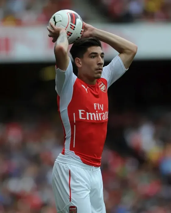 Framed Print : Hector Bellerin in Action: Arsenal vs Benfica, Emirates Cup 2014 Framed Print : Hector Bellerin in Action: Arsenal vs Benfica, Emirates Cup 2014
