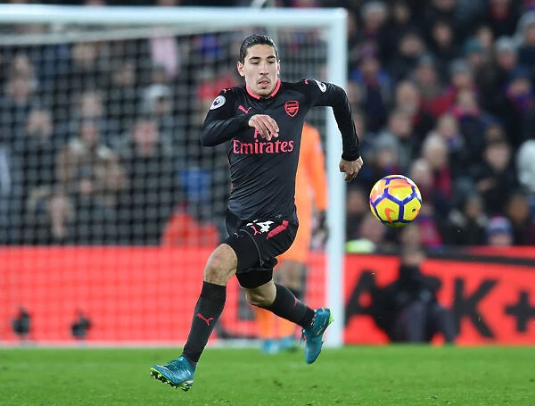 Hector Bellerin in Action: Arsenal vs Crystal Palace, Premier League 2017-18