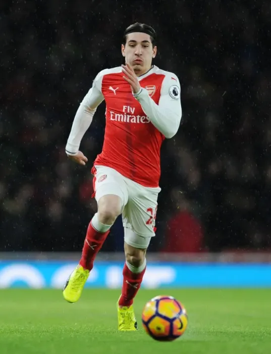 Framed Print : Hector Bellerin in Action: Arsenal vs Crystal Palace, Premier League 2016-17 Framed Print : Hector Bellerin in Action: Arsenal vs Crystal Palace, Premier League 2016-17