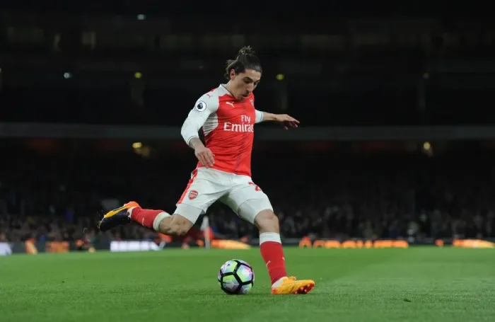 Framed Print : Hector Bellerin in Action: Arsenal vs Leicester City, Premier League 2016-17