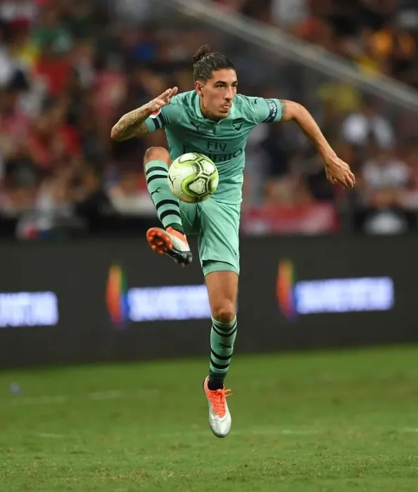 Framed Print : Hector Bellerin in Action: Arsenal vs Paris Saint-Germain, International Champions Cup 2018 Framed Print : Hector Bellerin in Action: Arsenal vs Paris Saint-Germain, International Champions Cup 2018