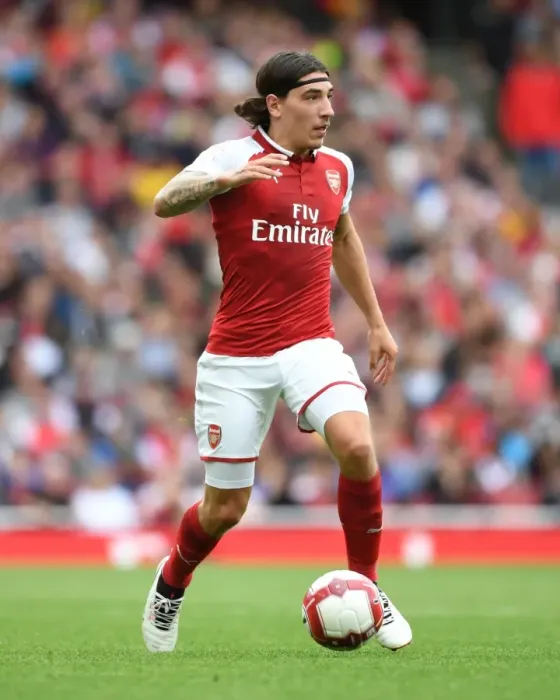 Framed Print : Hector Bellerin in Action: Arsenal vs Sevilla, Emirates Cup 2017-18