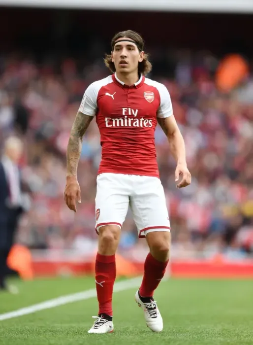 Framed Print : Hector Bellerin in Action: Arsenal vs Sevilla FC - Emirates Cup 2017-18 Framed Print : Hector Bellerin in Action: Arsenal vs Sevilla FC - Emirates Cup 2017-18