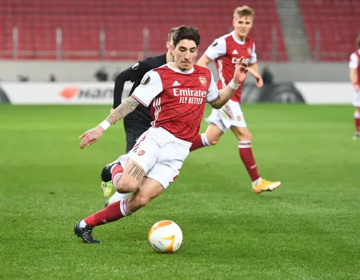 Framed Print : Hector Bellerin in Action: Arsenal vs SL Benfica, Europa League 2020-21 Framed Print : Hector Bellerin in Action: Arsenal vs SL Benfica, Europa League 2020-21
