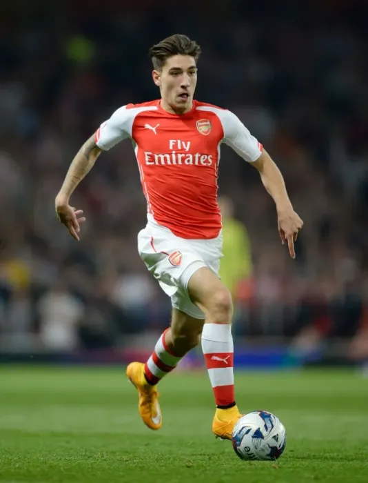 Framed Print : Hector Bellerin in Action: Arsenal vs Southampton, League Cup 2014 / 15