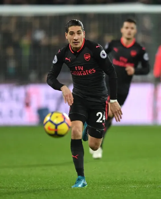 Framed Print : Hector Bellerin in Action: Arsenal vs West Ham United (2017-18) - Premier League Showdown Framed Print : Hector Bellerin in Action: Arsenal vs West Ham United (2017-18) - Premier League Showdown