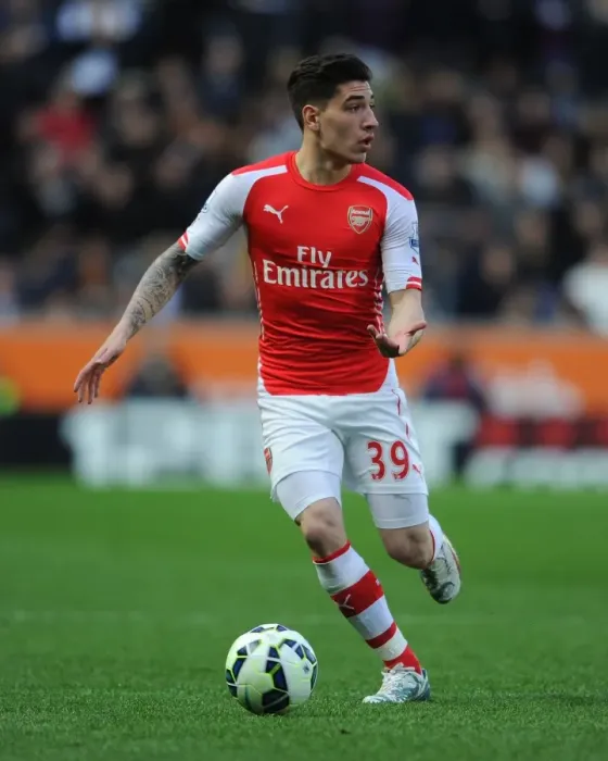 Framed Print : Hector Bellerin in Action: Arsenal's Win Against Hull City, Premier League 2014 / 15