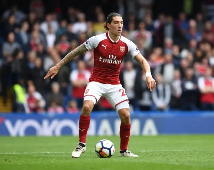 Framed Print : Hector Bellerin in Action Against Chelsea, Premier League 2017-18 Framed Print : Hector Bellerin in Action Against Chelsea, Premier League 2017-18