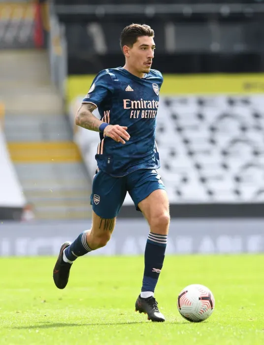 Framed Print : Hector Bellerin in Action: Fulham vs. Arsenal, Premier League 2020-21