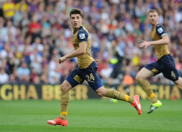Framed Print : Hector Bellerin in Action: Premier League 2015-16 - Arsenal vs. Crystal Palace