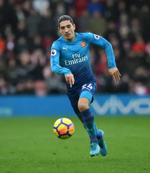 Framed Print : Hector Bellerin in Action: Southampton vs. Arsenal, Premier League 2017-18 Framed Print : Hector Bellerin in Action: Southampton vs. Arsenal, Premier League 2017-18