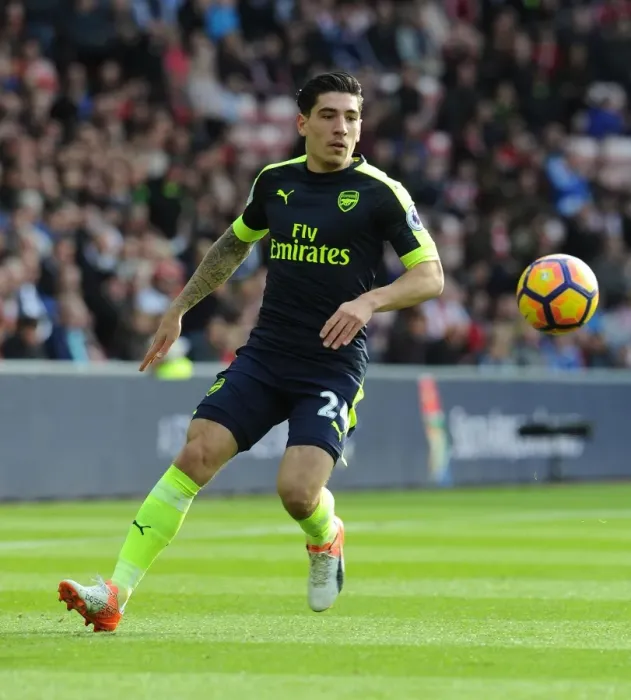 Framed Print : Hector Bellerin in Action: Sunderland vs Arsenal, Premier League 2016-17