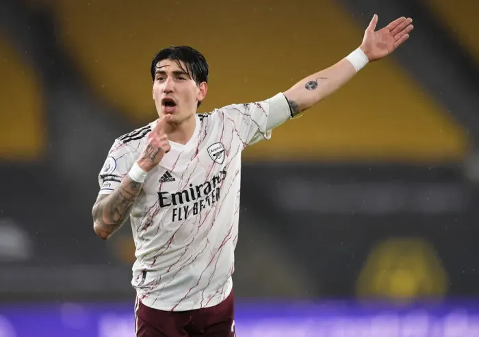 Framed Print : Hector Bellerin in Action: Wolverhampton Wanderers vs Arsenal, Premier League 2020-21