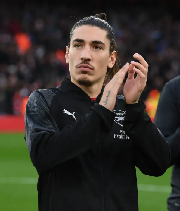 Framed Print : Hector Bellerin: Arsenal FC's Focused Defender Ahead of Huddersfield Town Clash Framed Print : Hector Bellerin: Arsenal FC's Focused Defender Ahead of Huddersfield Town Clash