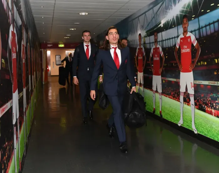 Framed Print : Hector Bellerin: Arsenal FC's Focused Defender Against Watford FC (Premier League 2018-19)