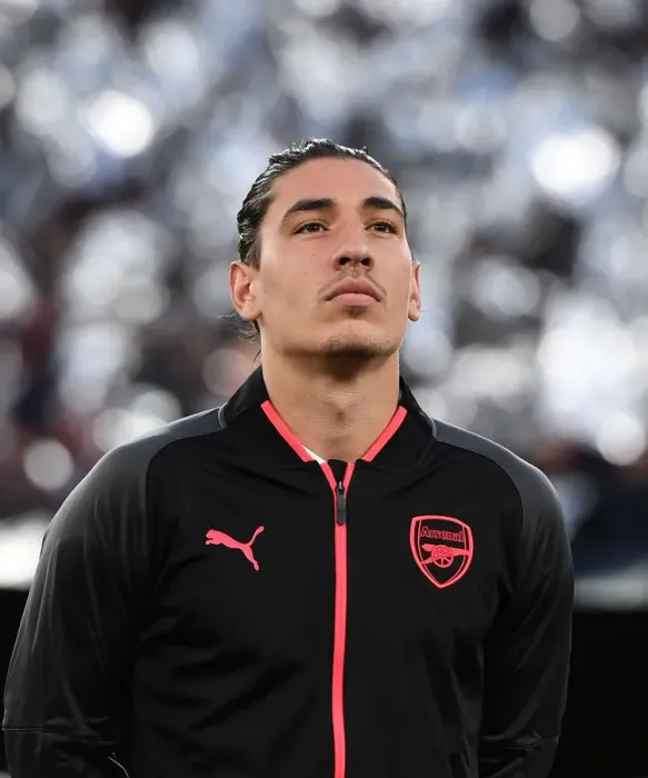 Framed Print : Hector Bellerin: Arsenal FC's Focused Fighter Ahead of Atletico Madrid Europa League Showdown