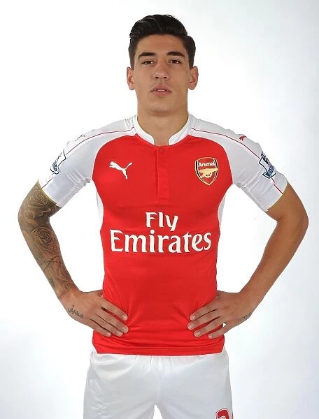 Hector Bellerin: Arsenal First Team Portrait (2015-16)