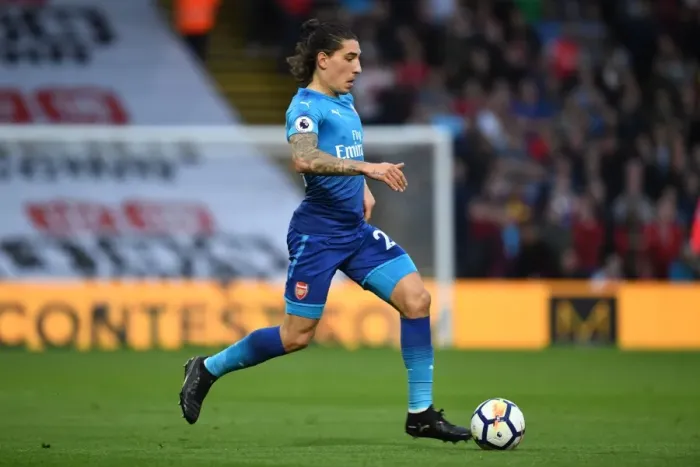 Framed Print : Hector Bellerin: Arsenal Star in Action Against Watford, Premier League 2017-18 Framed Print : Hector Bellerin: Arsenal Star in Action Against Watford, Premier League 2017-18