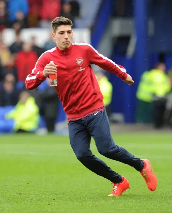 Framed Print : Hector Bellerin: Arsenal Star's Determined Look Ahead of Everton Clash (2013 / 14)