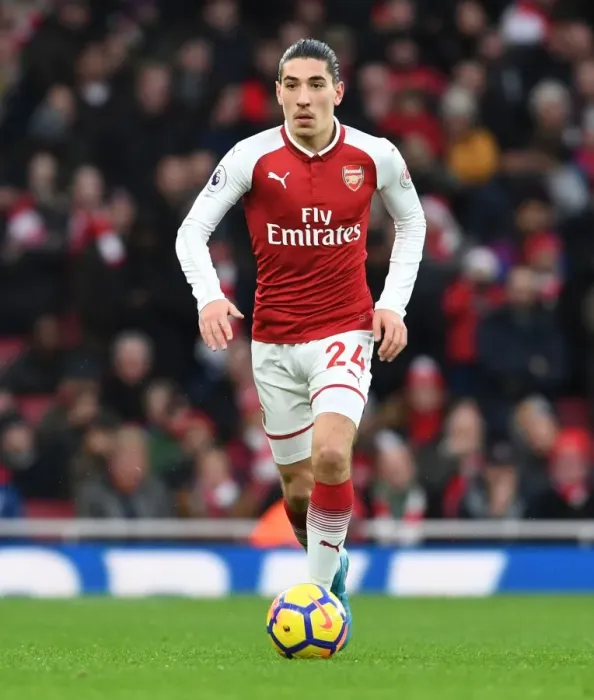 Framed Print : Hector Bellerin: Arsenal's Defensive Force in Action against Newcastle United, Premier League 2017-18 Framed Print : Hector Bellerin: Arsenal's Defensive Force in Action against Newcastle United, Premier League 2017-18