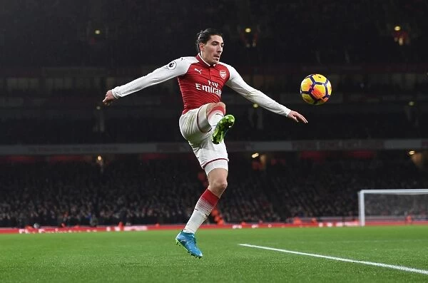 Hector Bellerin: Arsenal's Defensive Powerhouse in Action Against Newcastle United (2017-18)