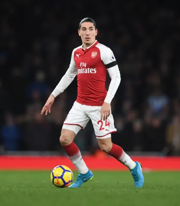 Framed Print : Hector Bellerin: Arsenal's Defensive Powerhouse in Action Against Huddersfield Town, Premier League 2017-18 Framed Print : Hector Bellerin: Arsenal's Defensive Powerhouse in Action Against Huddersfield Town, Premier League 2017-18