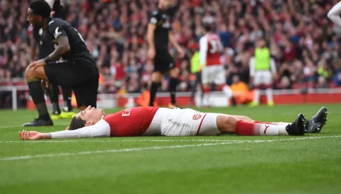 Framed Print : Hector Bellerin: Arsenal's Defensive Powerhouse in Action Against Swansea City, Premier League 2017-18 Framed Print : Hector Bellerin: Arsenal's Defensive Powerhouse in Action Against Swansea City, Premier League 2017-18