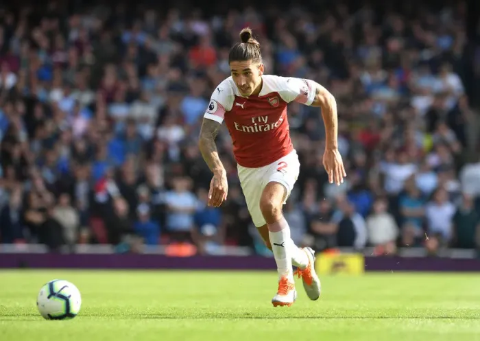 Framed Print : Hector Bellerin: Arsenal's Defensive Powerhouse in Action Against West Ham United, Premier League 2018-19
