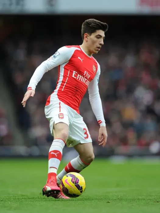 Framed Print : Hector Bellerin: Arsenal's Unstoppable Force Against Aston Villa, Premier League 2014-15