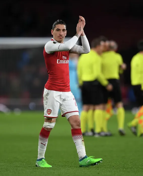 Framed Print : Hector Bellerin Celebrates with Arsenal Fans after Europa League Quarterfinal Win over CSKA Moscow