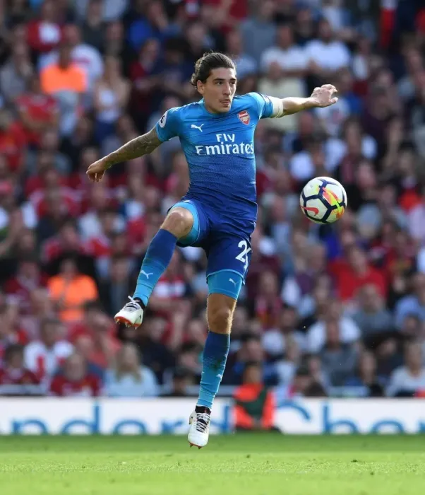 Framed Print : Hector Bellerin Faces Off at Anfield: Liverpool vs. Arsenal, 2017-18 Premier League
