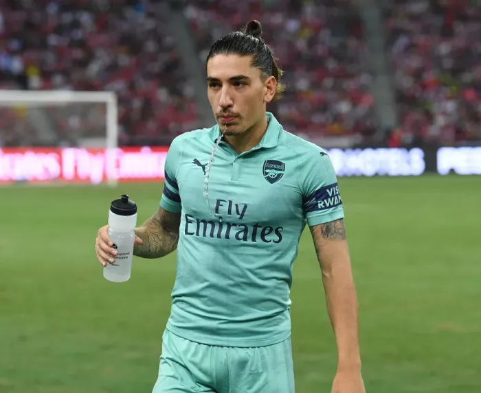 Framed Print : Hector Bellerin Faces Off Against Paris Saint-Germain in 2018 International Champions Cup Framed Print : Hector Bellerin Faces Off Against Paris Saint-Germain in 2018 International Champions Cup