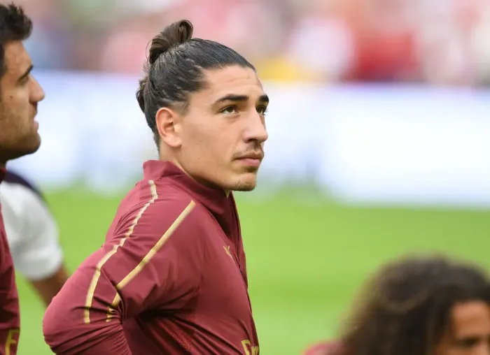 Framed Print : Hector Bellerin Gears Up: Arsenal vs. Chelsea, International Champions Cup 2018 Framed Print : Hector Bellerin Gears Up: Arsenal vs. Chelsea, International Champions Cup 2018